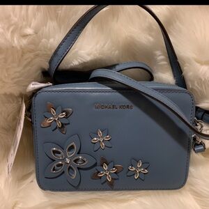 Michael Michael Kors FLOWERS POUCHES MEDIUM crossbody bag new